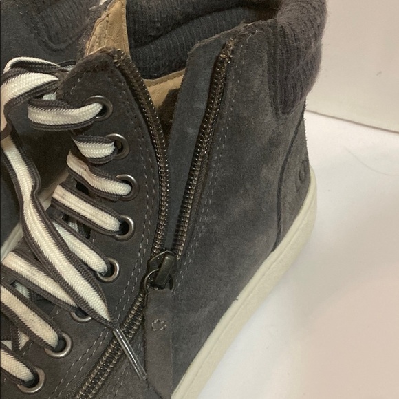 UGG "Olive" Trainer High Top Suede Sneaker Gray Size 6.5 - Picture 12 of 12